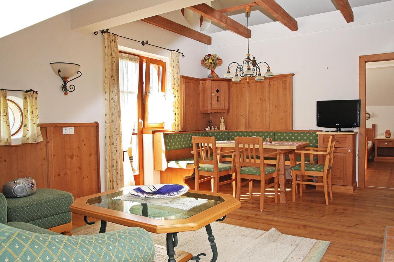 Appartement Pilzhof Filzmoos Ruang foto